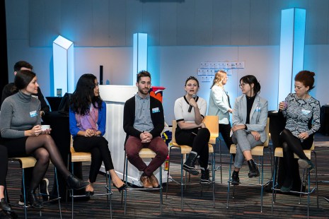 Des jeunes montréalais se sont réunis au Palais des Congrès dans l'espoir d'attirer One Young World à Montréal en 2022. L'événement est qualifié de «Davos des jeunes leaders»
