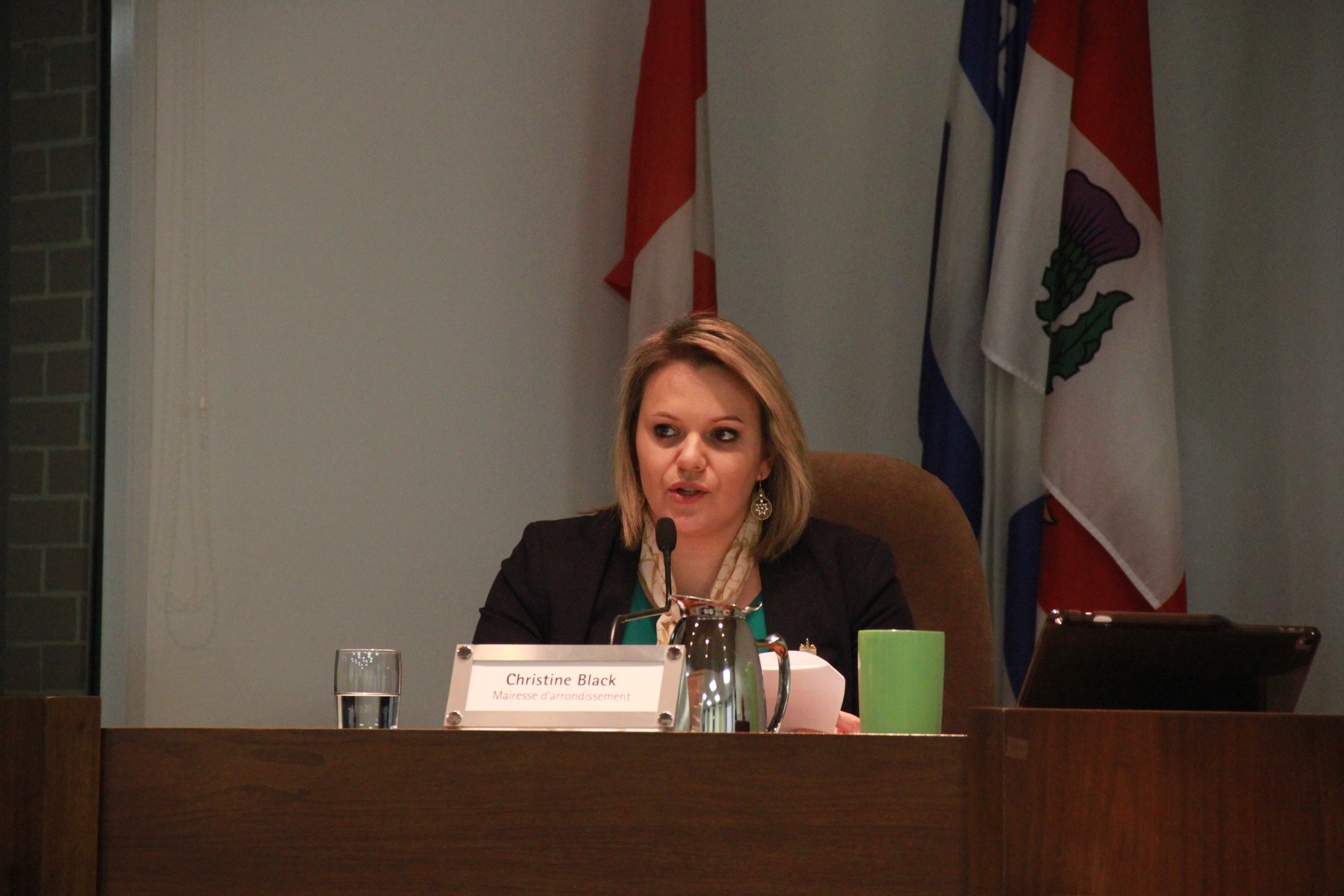 Christine Black, la mairesse de Montréal-Nord affirme se sentir «trahie» par l'administration Plante qui n'a pas voulu s'engager à achever le retrait des aménagements.