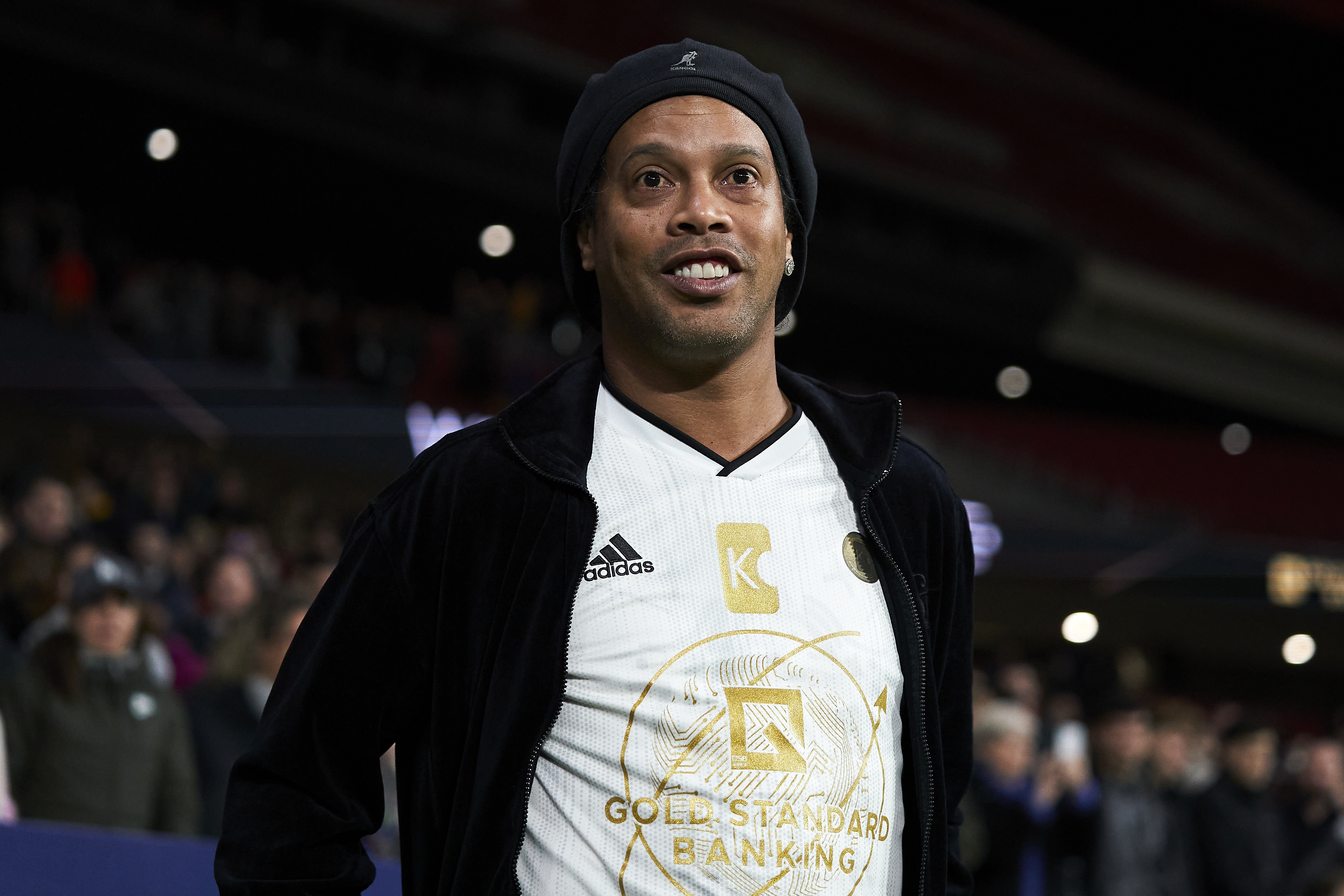 Ronaldinho mise en détention préventive pour un faux passeport