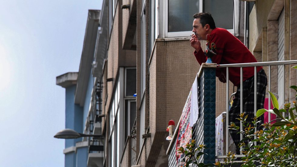 «Restez chez vous», un mot d'ordre devenu mondial face au coronavirus