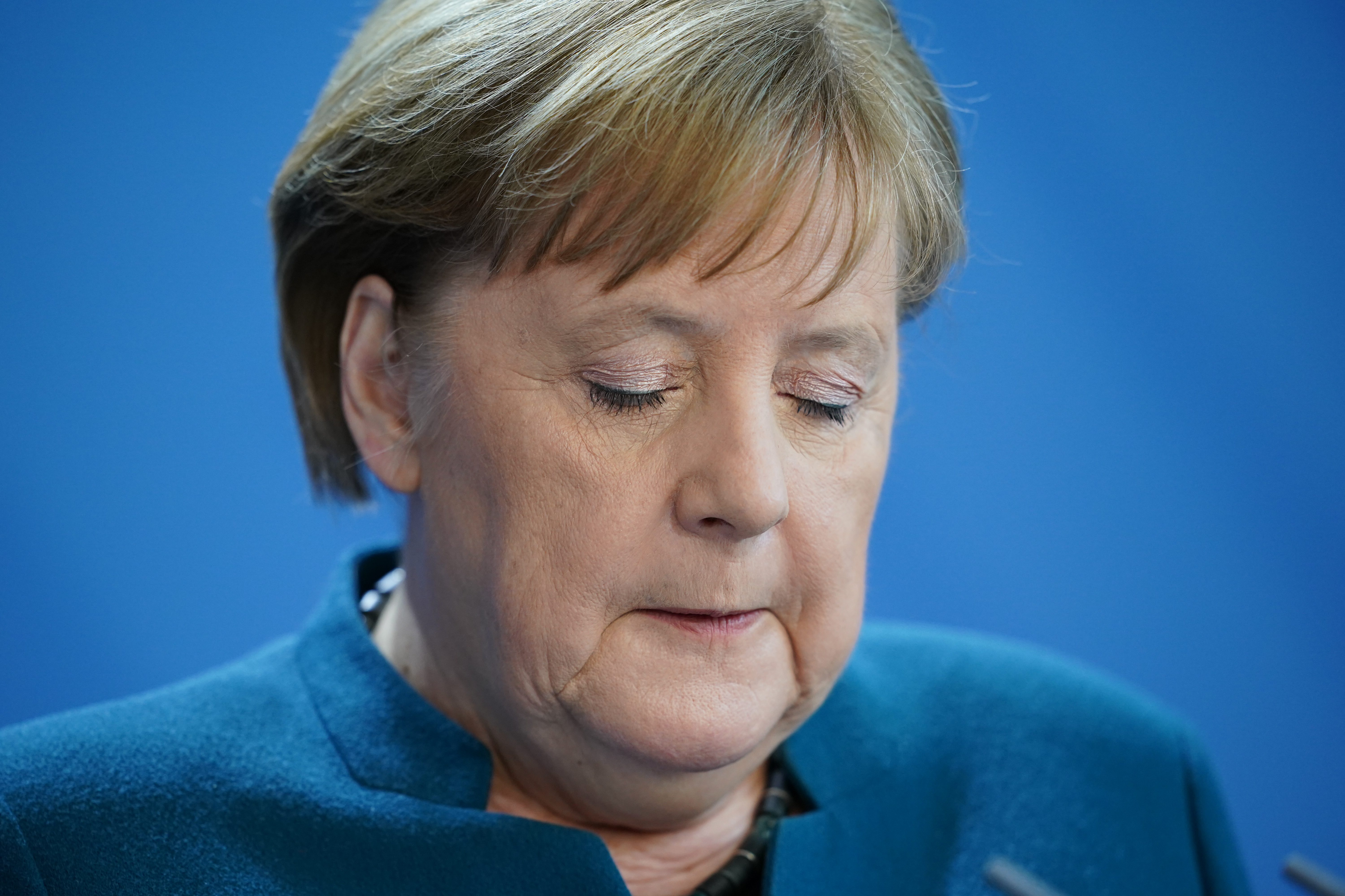 Coronavirus: Merkel en quarantaine, un sénateur américain testé positif
