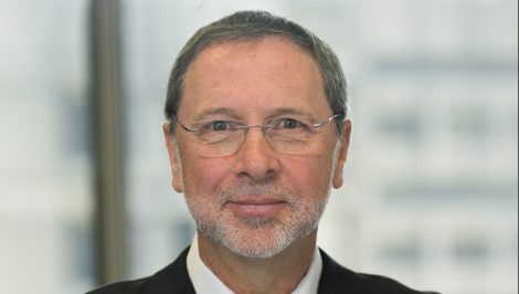 M. Yves-Thomas Dorval est le président et le chef de la direction du Conseil du patronat du Québec