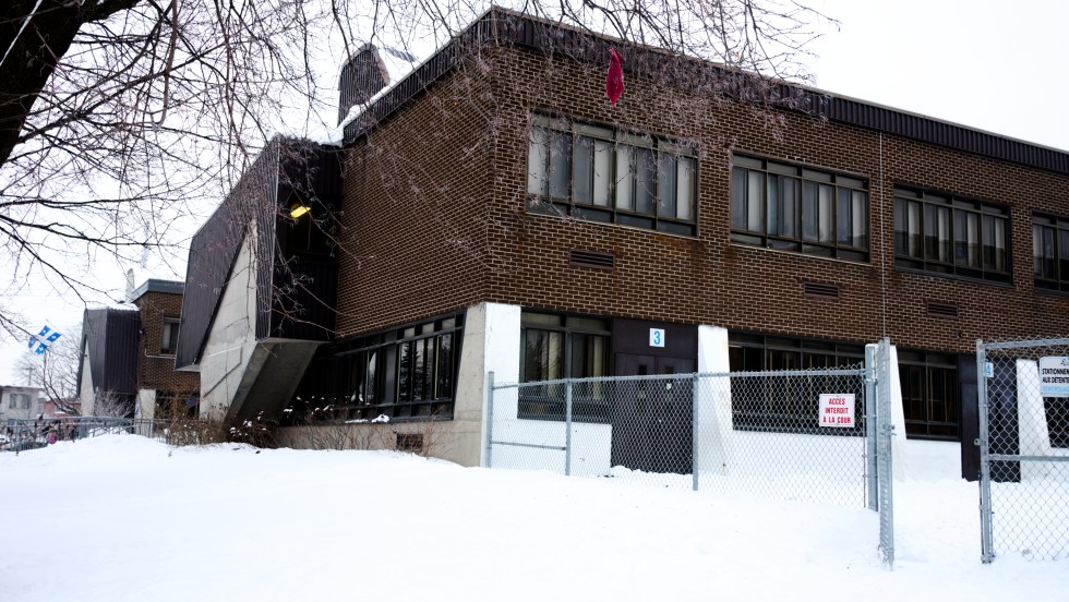 Les écoles se préparent pour le COVID-19.