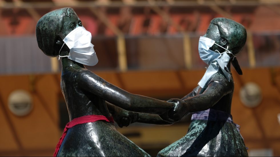 Coronavirus: le monde traverse sa pire crise depuis 1945