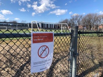 Confinement : des sections de parcs fermées