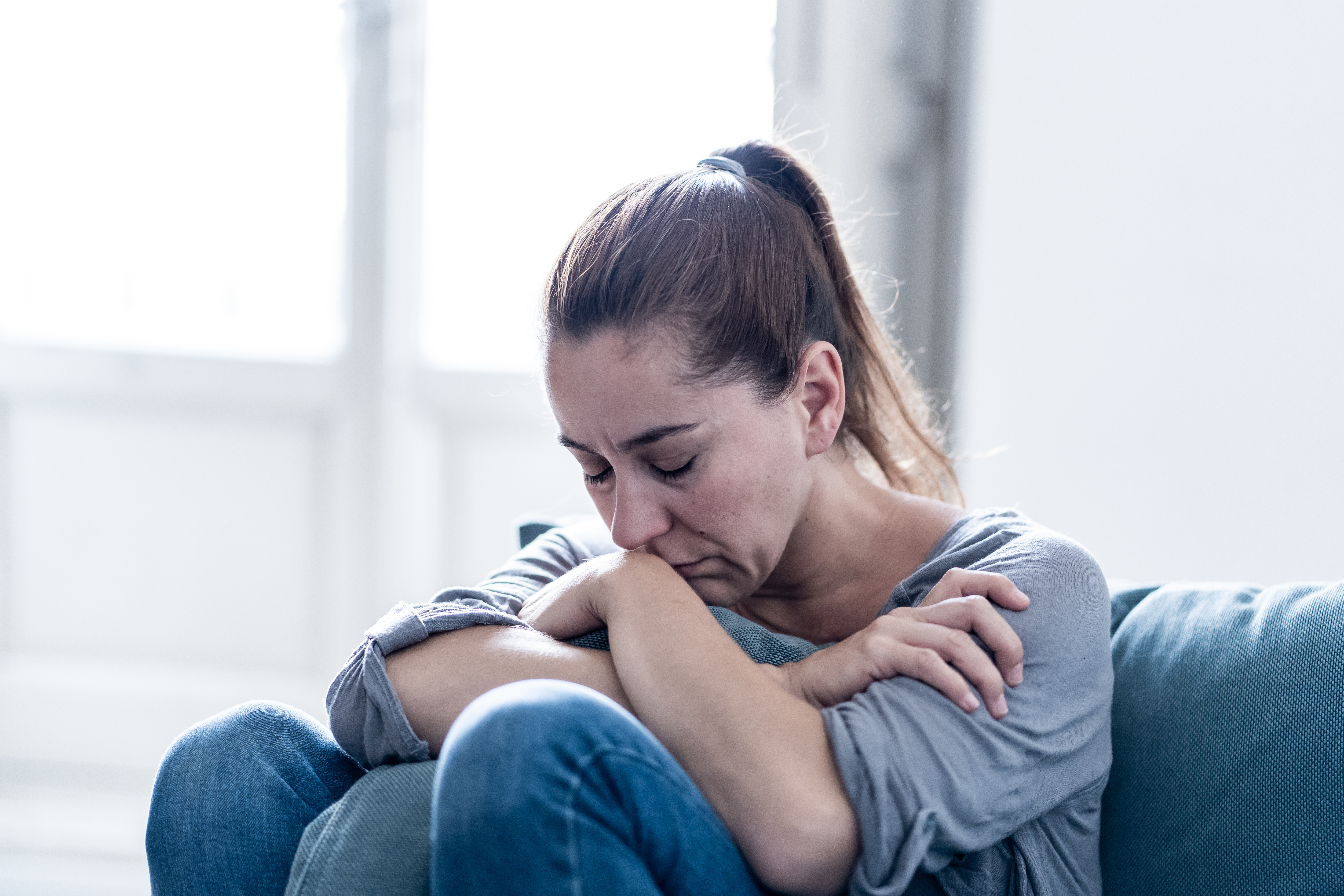 Une femme en détresse psychologique