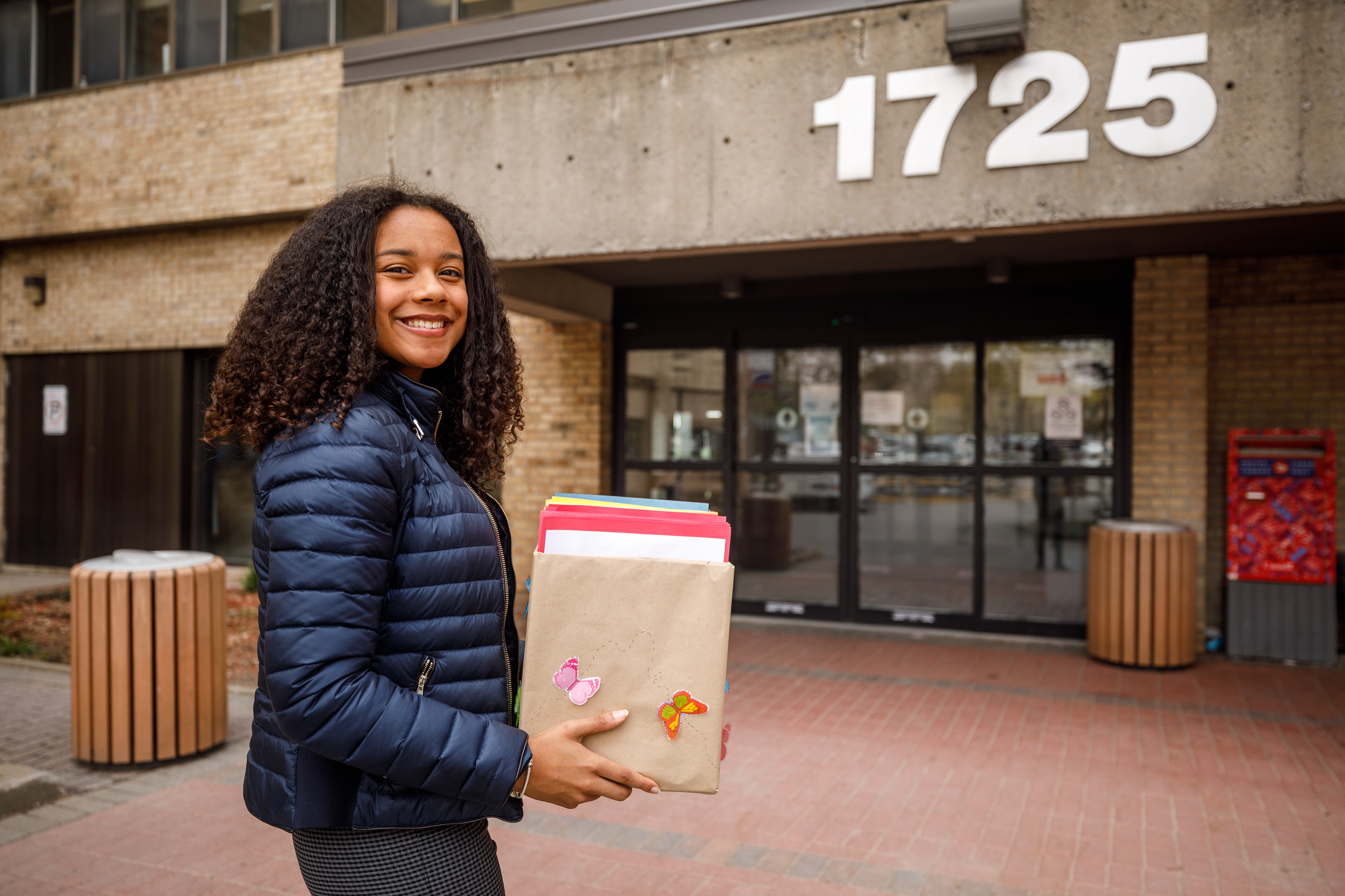 Arielle Alcindor lettres pour ensoleiller le confinement des personnes en CHSLD