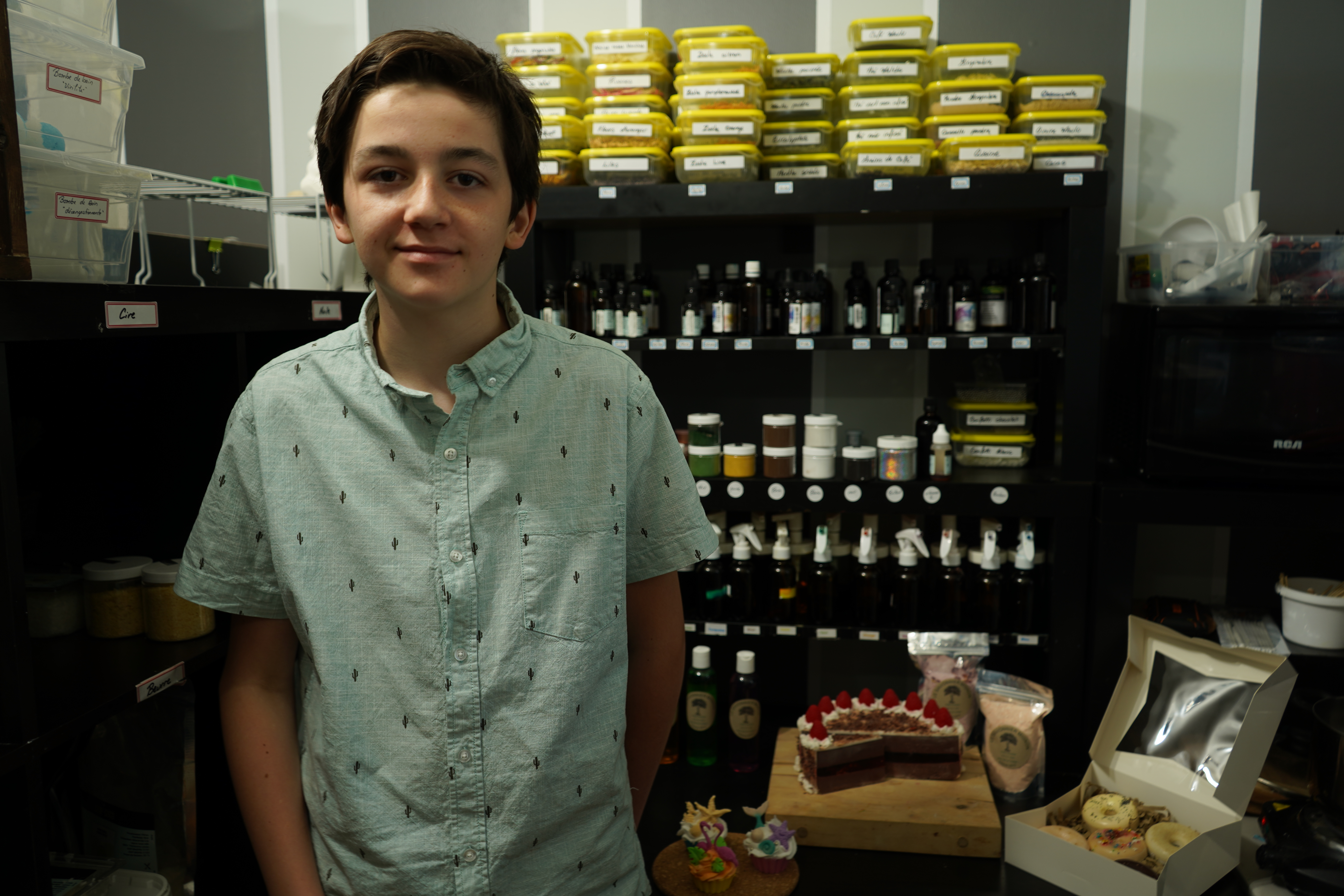 À 13 ans, Cédric Brodeur est déjà chef d’entreprise. Il y a sept ans, il a lancé sa compagnie de confection de savons artisanaux à Pointe-aux-Trembles.