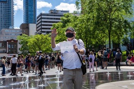 manifestation pour une aide accrue au milieu culturel au centre-ville de Montréal, pendant la pandémie de coronavirus