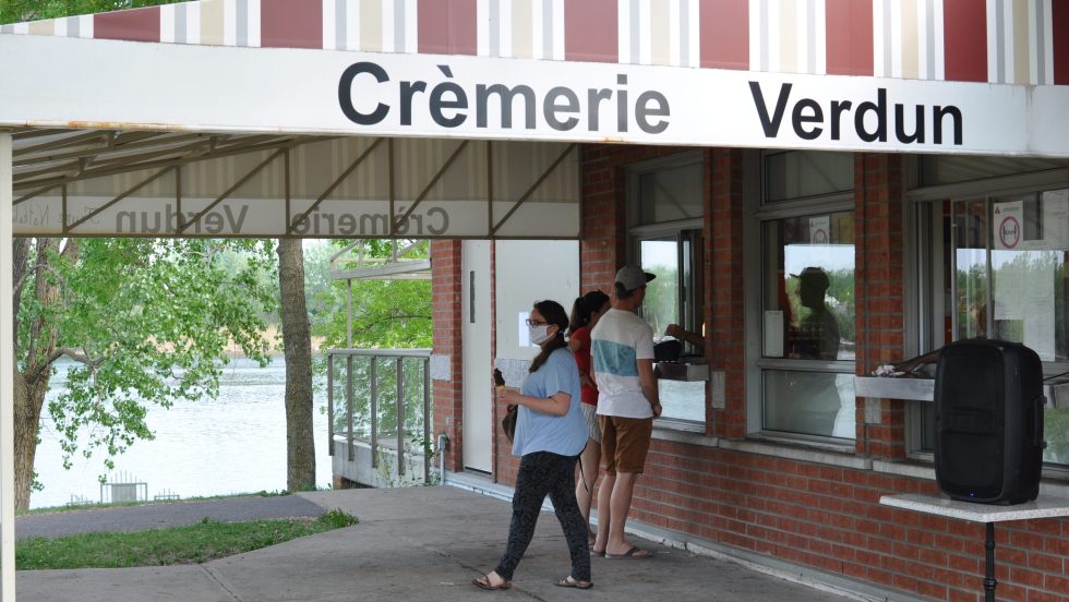 Les crèmeries ont ouvert leurs portes depuis environ un mois.