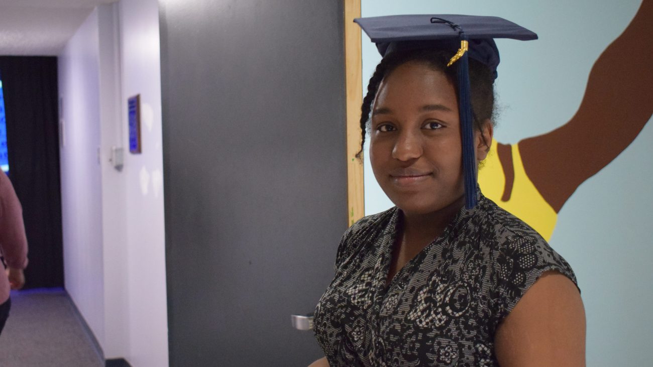 Pour pallier le manque d’un rite de passage important dans la vie des jeunes, l’école secondaire Daniel-Johnson a souhaité marquer le coup en organisant une cérémonie pour les finissants.