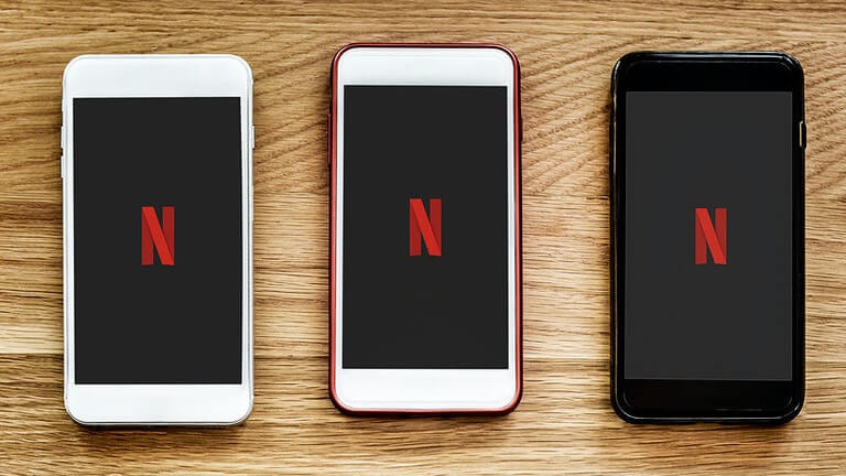 Netflix films émissions contenu score pays
