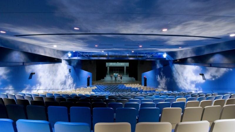 Salle Émile-Legault