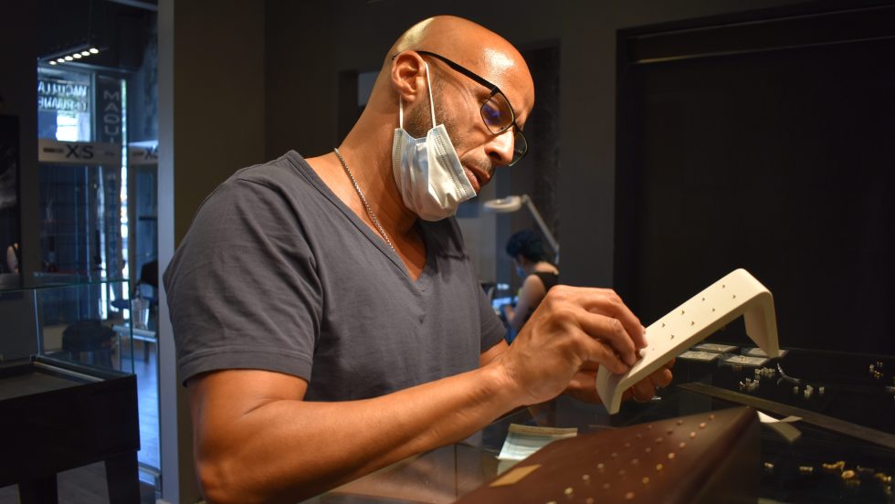 Les tatoueurs se préparent à la réouverture