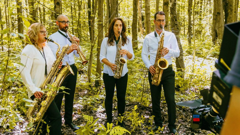 Les musiciens interprètent les musiques du film Princesse Mononoké.