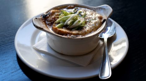 Soupe &agrave; l'oignon