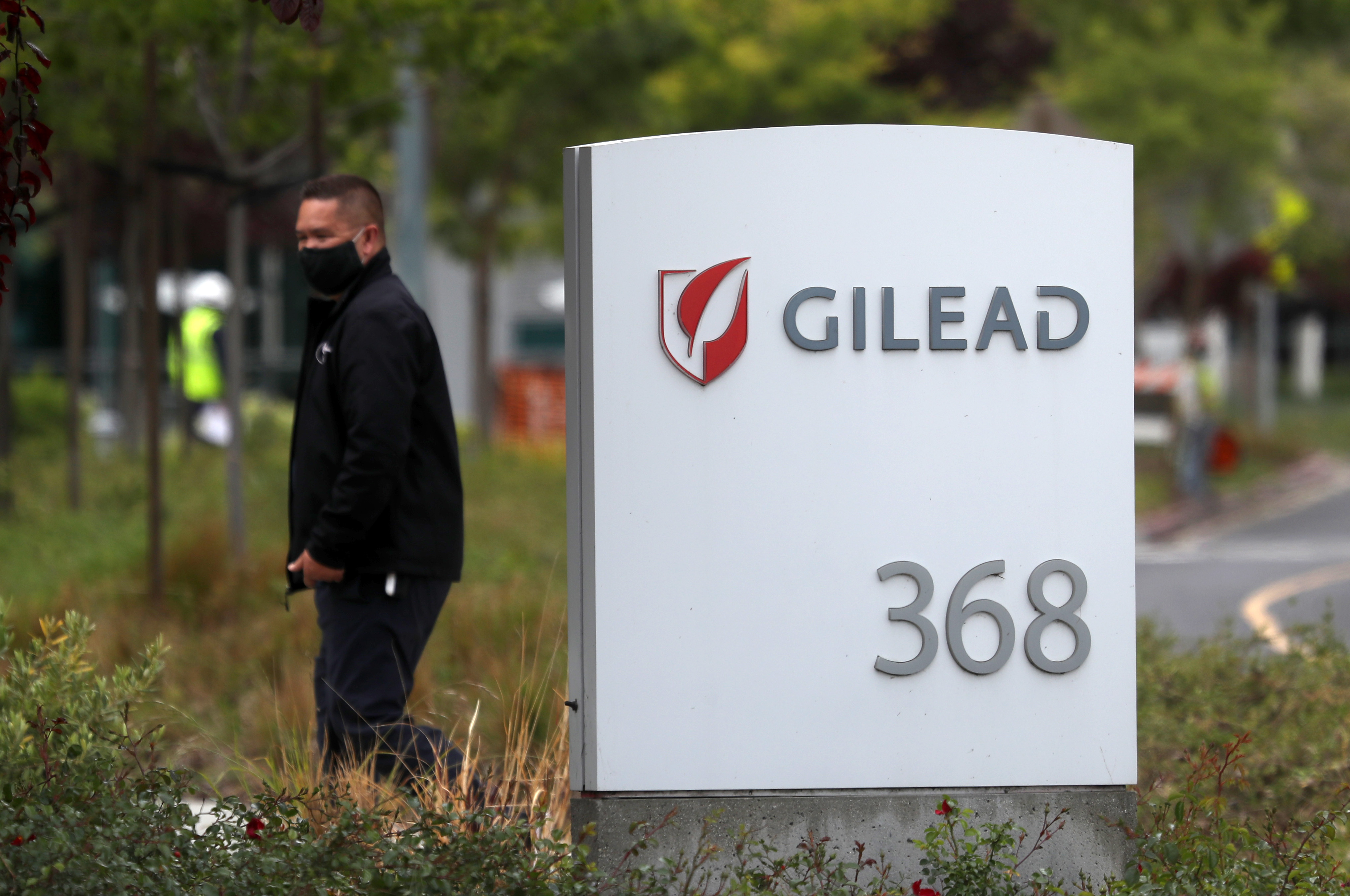 C'est l'entreprise Gilead, aux États-Unis, qui a conçu le médicament qui pourrait traiter la COVID-19