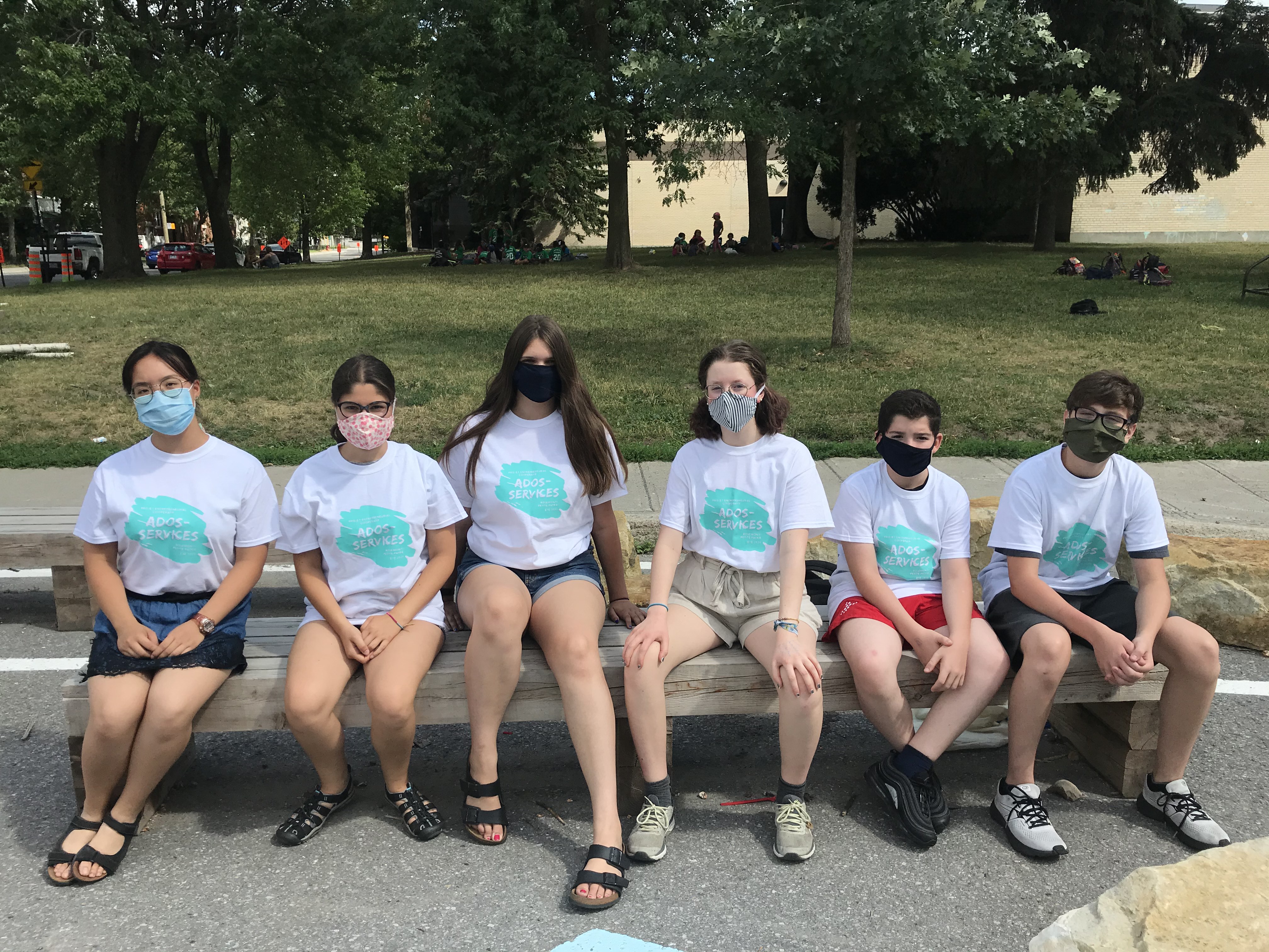 Les six jeunes d Ados-services