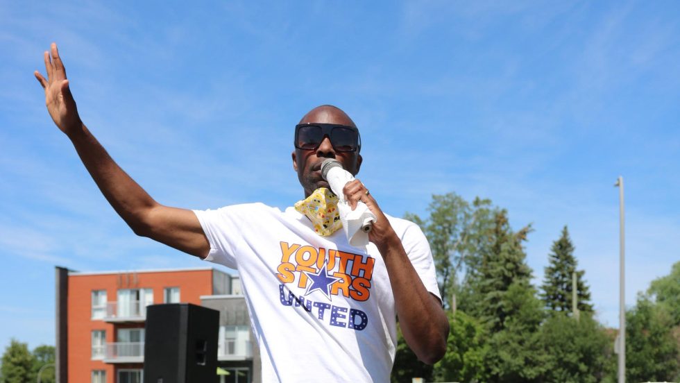 Manifestation contre le racisme à Pierrefonds