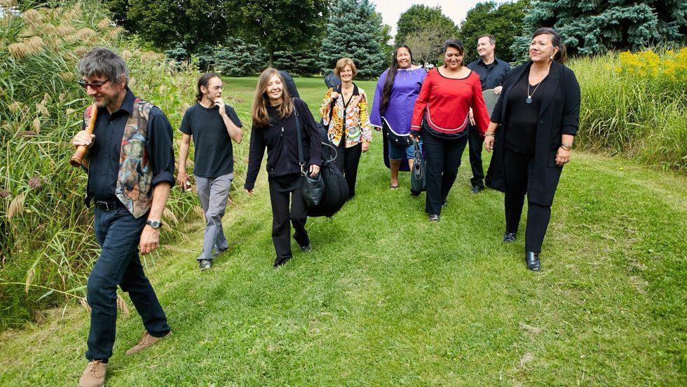 Des membres de Oktoécho