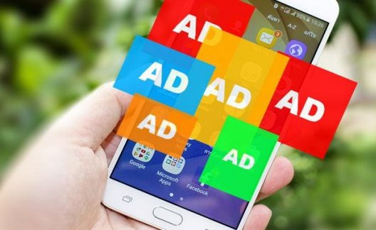 Si notre téléphone est bombardé de publicité, c’est que l’on a surement un adware. Crédit Image: Hackread. Adware téléphone Android indice virus