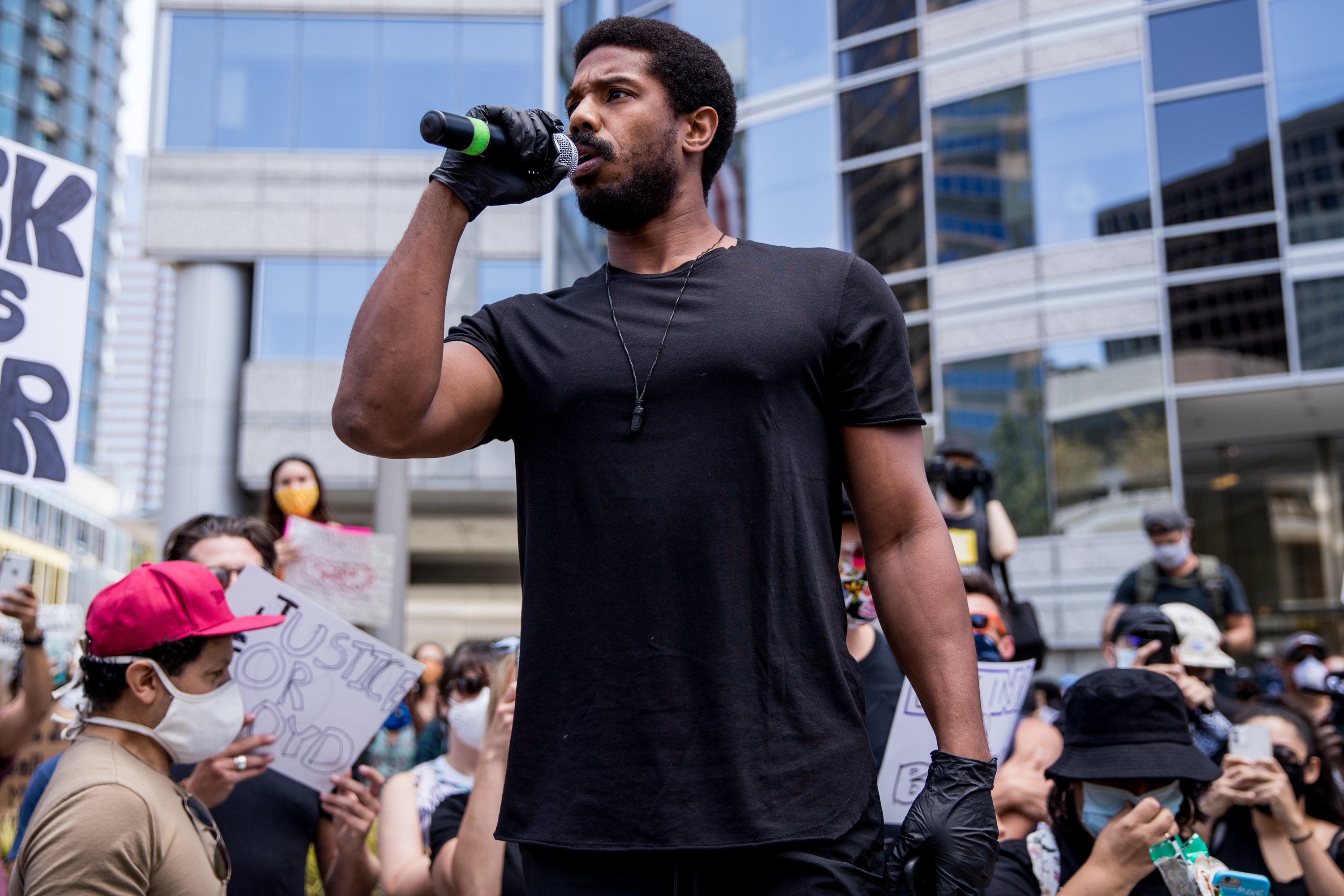 Michael B. Jordan. L'acteur américain en sera l'un des ambassadeurs aux côtés d'Opal Tometi, la co-fondatrice du mouvement Black Lives Matter.