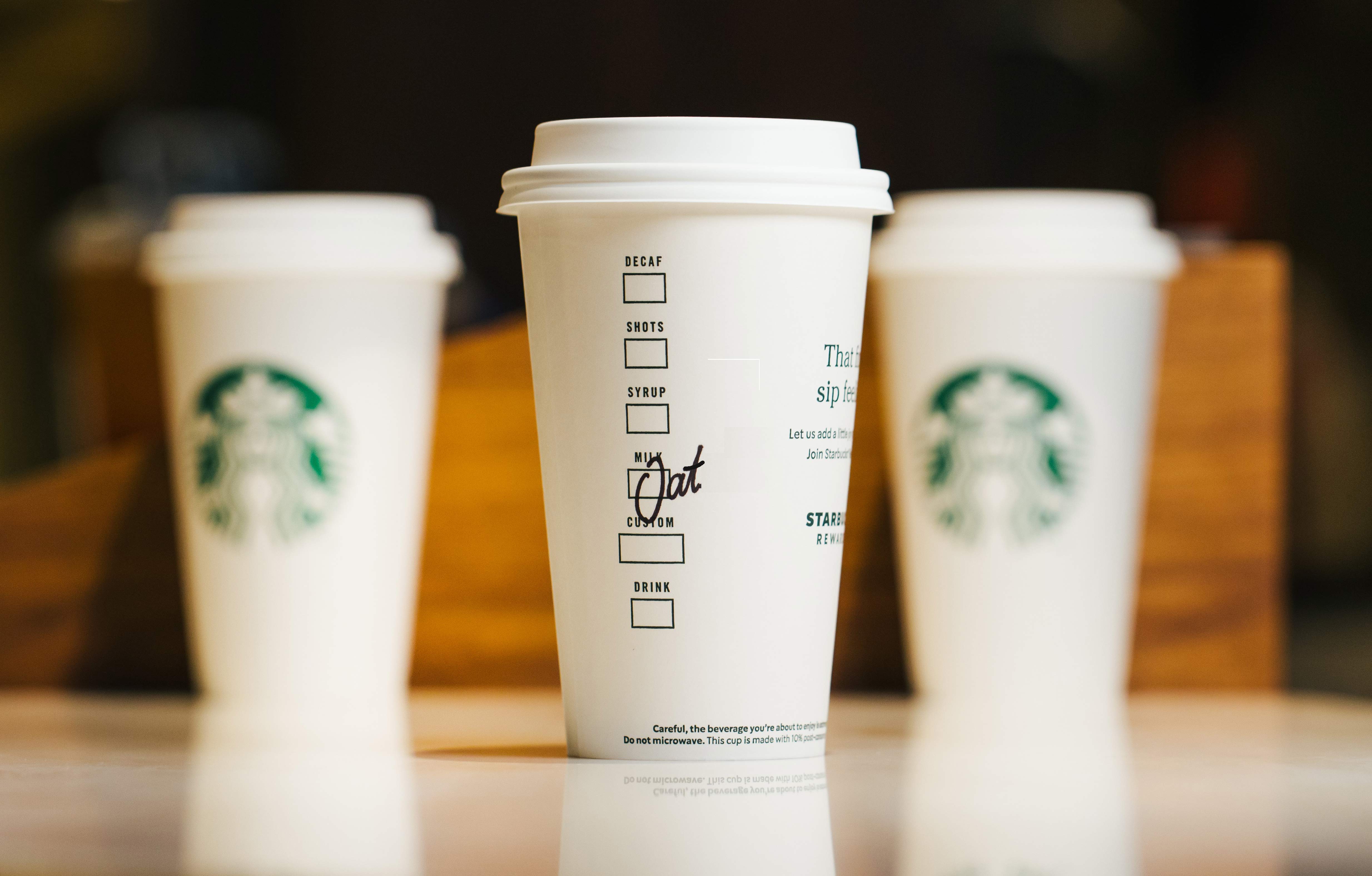 Flat white pomme et avoine de Starbucks