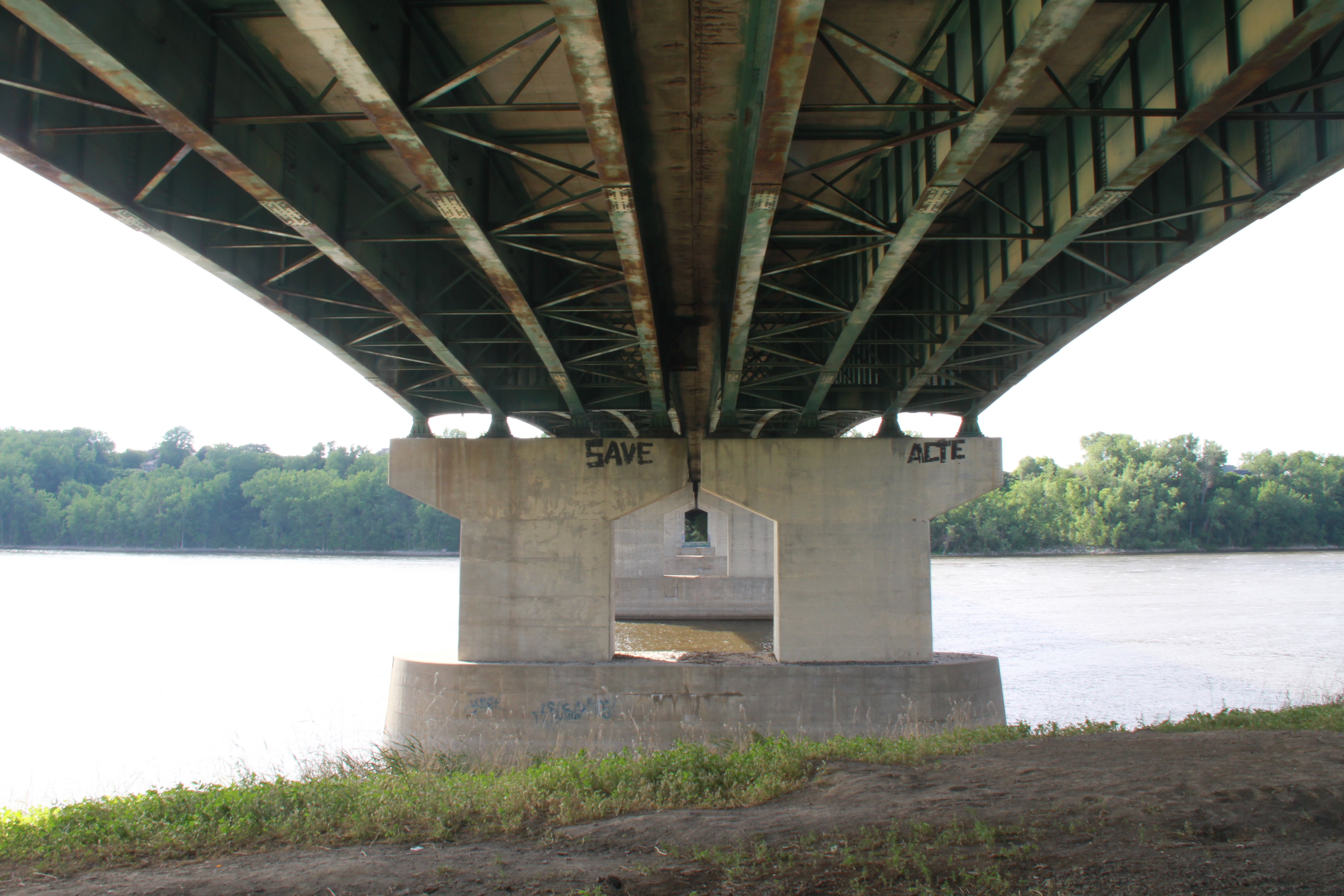 L'actuel pont Pie-IX