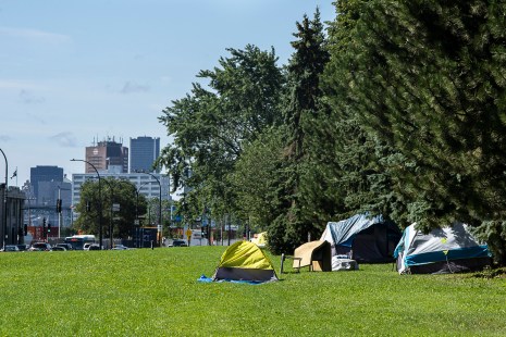 refuge campement Notre-Dame