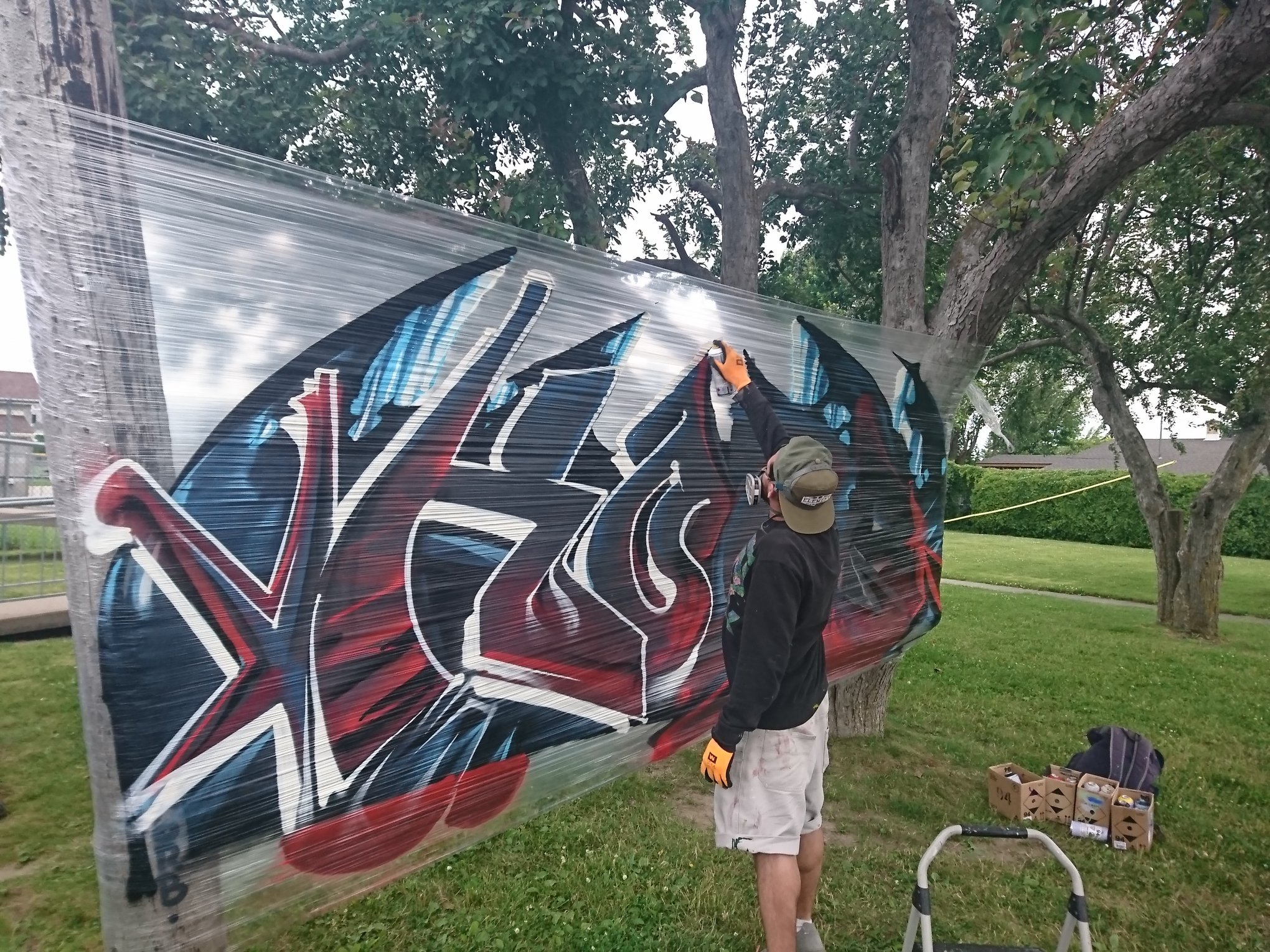 L’artiste Korb en action.