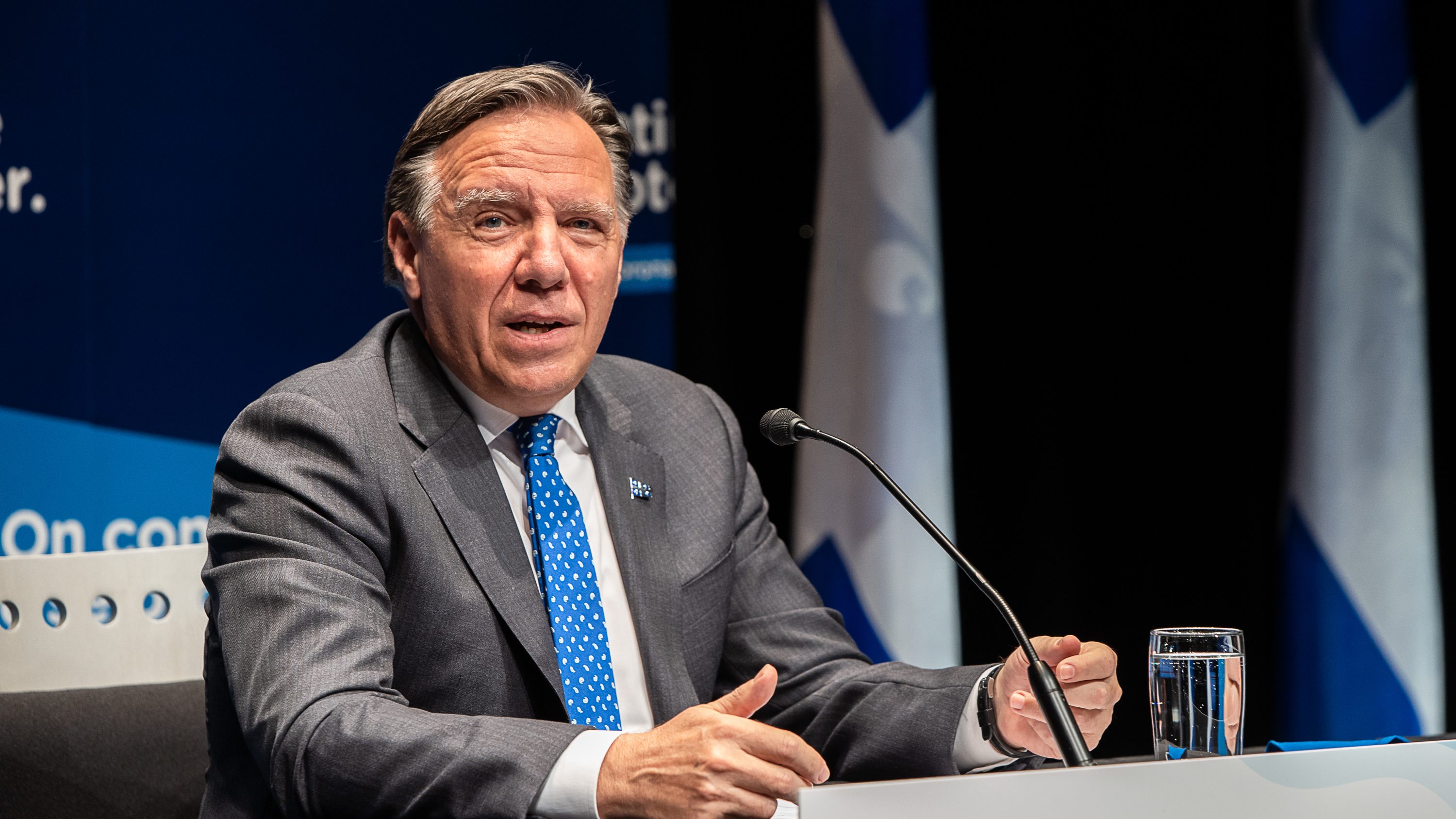 Le premier ministre François Legault s'inquiète de la situation dans les hôpitaux par rapport à la COVID-19