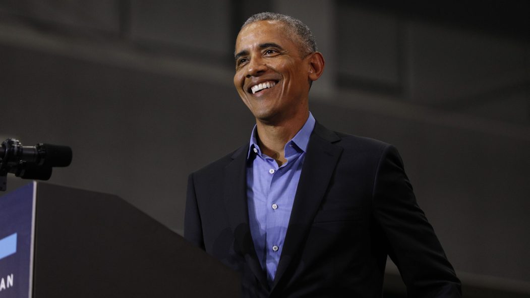 Le premier volume des mémoires de Barack Obama sortira deux semaines après l'élection
