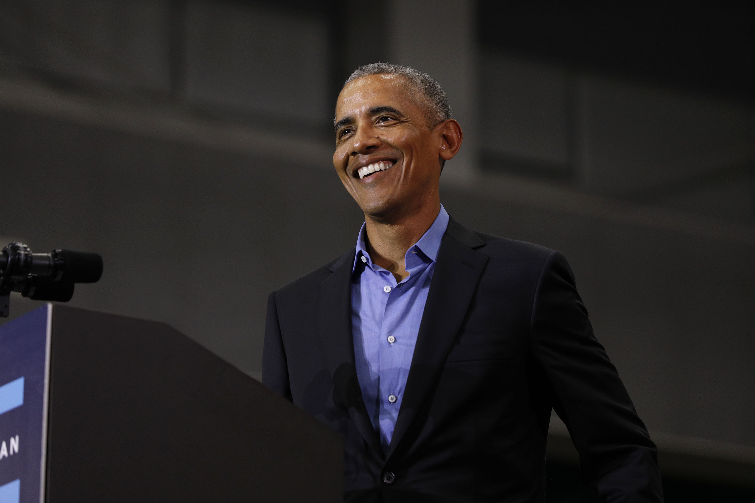 Le premier volume des mémoires de Barack Obama sortira deux semaines après l'élection