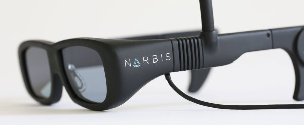 Les lunettes du système Narbis a été conçu pour être confortable pour tous
