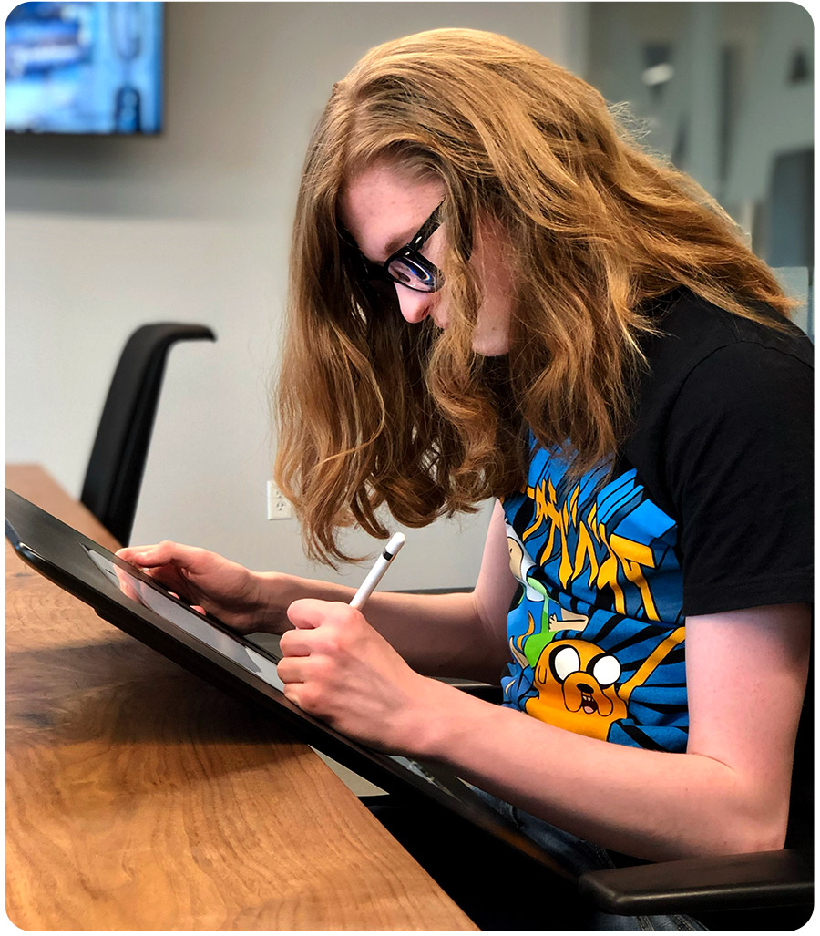 Peu importe notre position, la Sketchboard Pro reste stable et solide. Peu importe notre position, la Sketchboard Pro reste stable et solide.