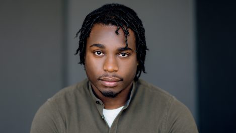 Le comédien Anglesh Major.