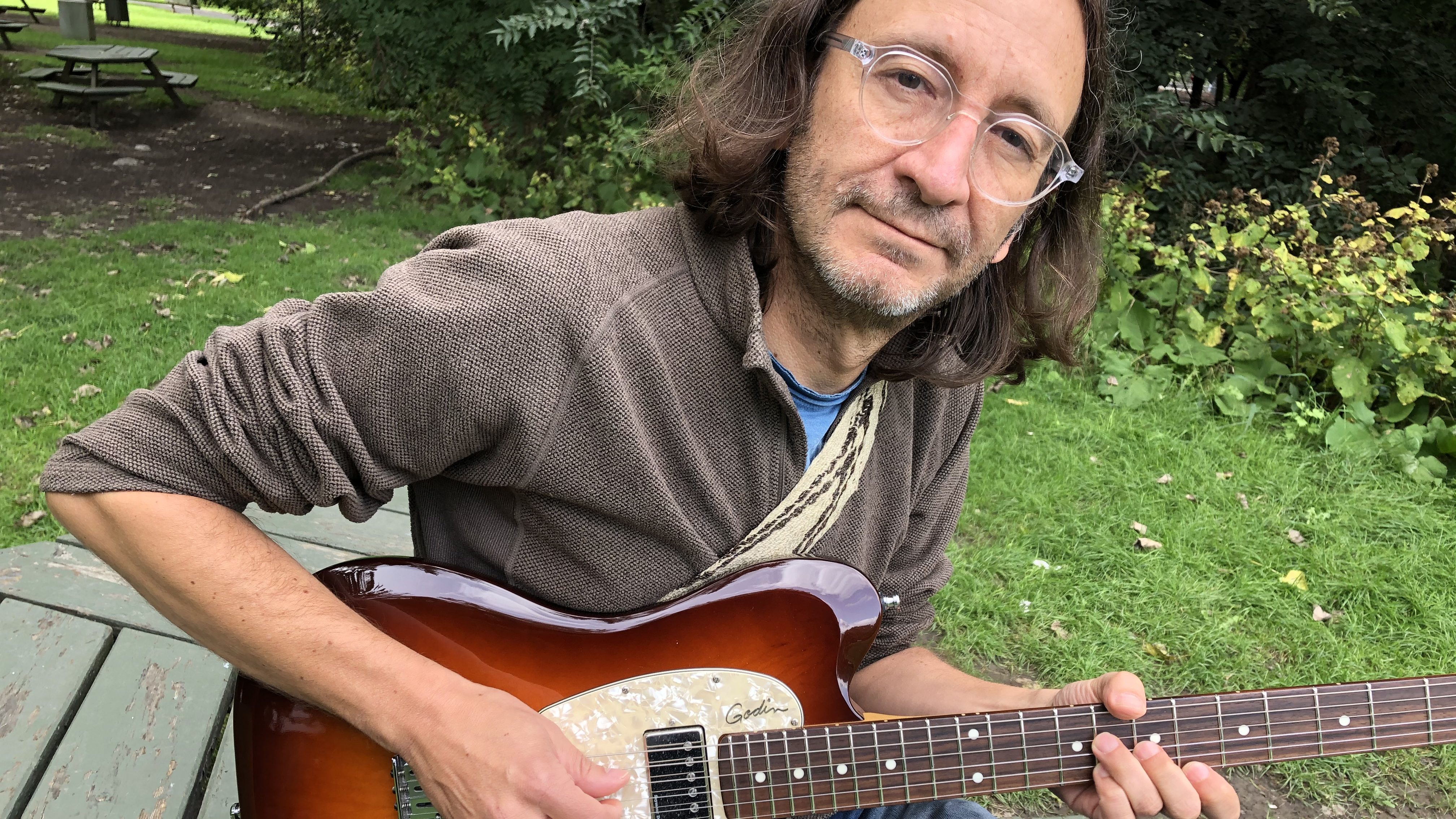 La musique de Roberto Lopez voyage entre la Colombie et l'Afrique