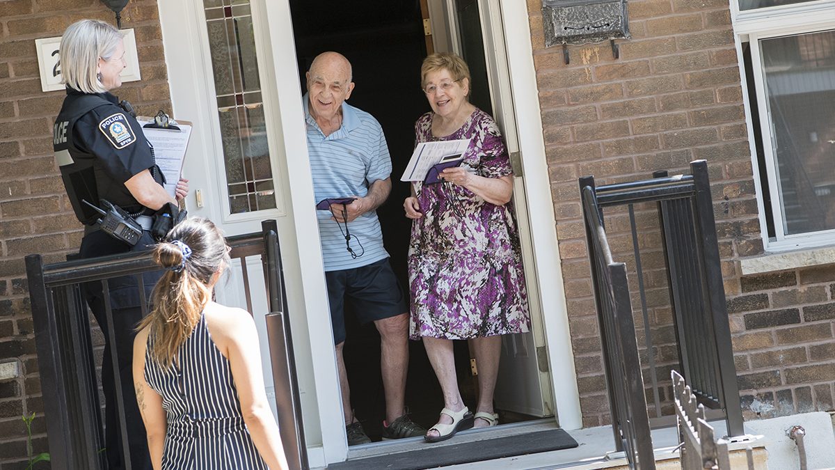 Le SPVM a dévoilé un bilan positif de son opération pour combattre l’isolement des personnes aînées qu’elle a menée sur l’ensemble du territoire en juillet.