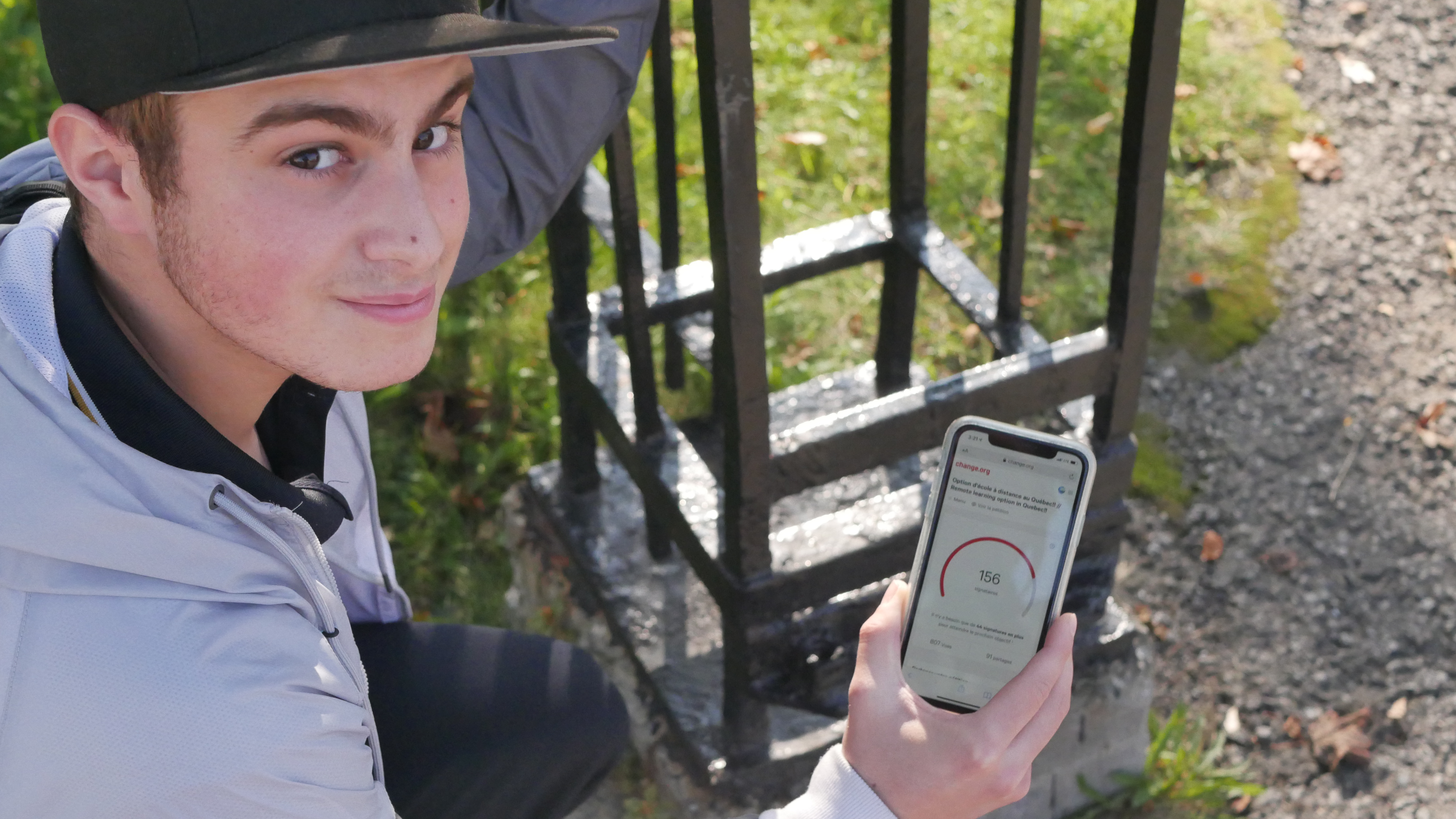 Pétition pour les cours en ligne