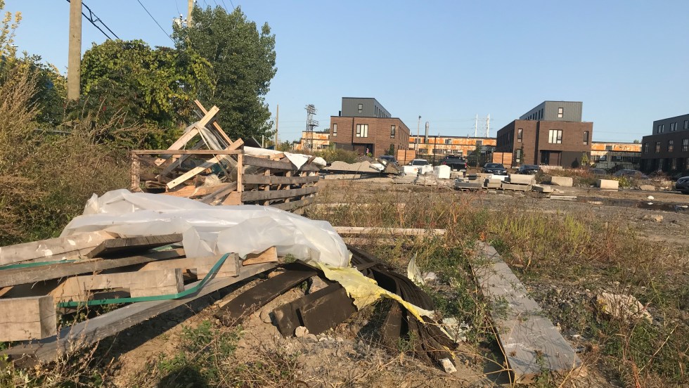 Plusieurs déchets peuvent être retrouvés dans le quartier VillaNova.