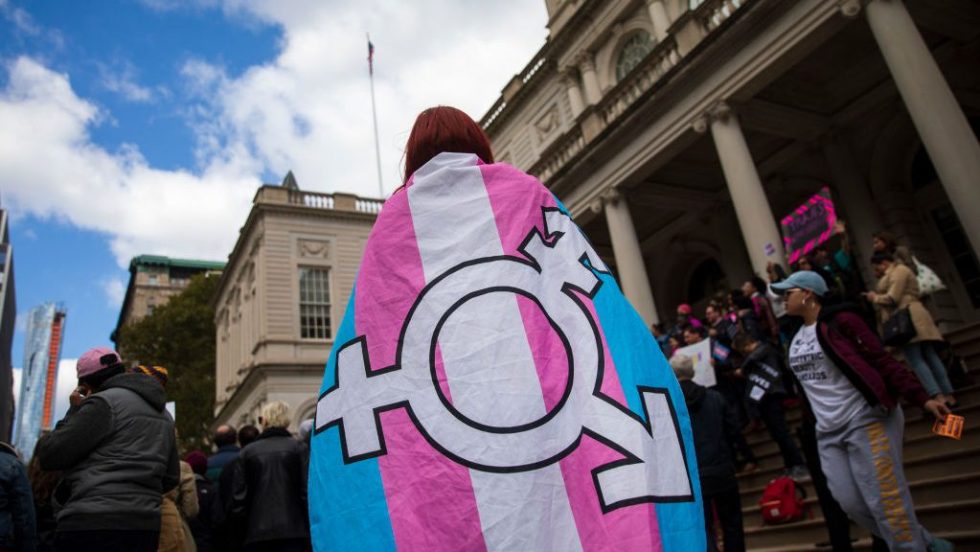 le drapeau des personnes trans