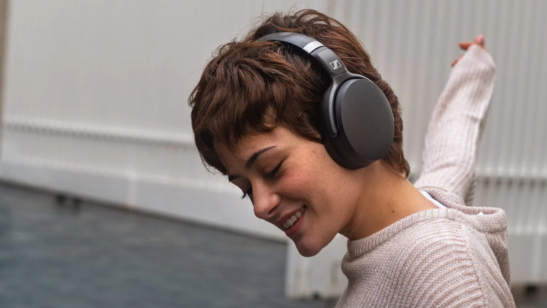 Le casque d'écoute HD 450BT de Sennheiser est offert à plus bas prix, mais requiert des compromis. Sennheiser casque écoute HD 450BT