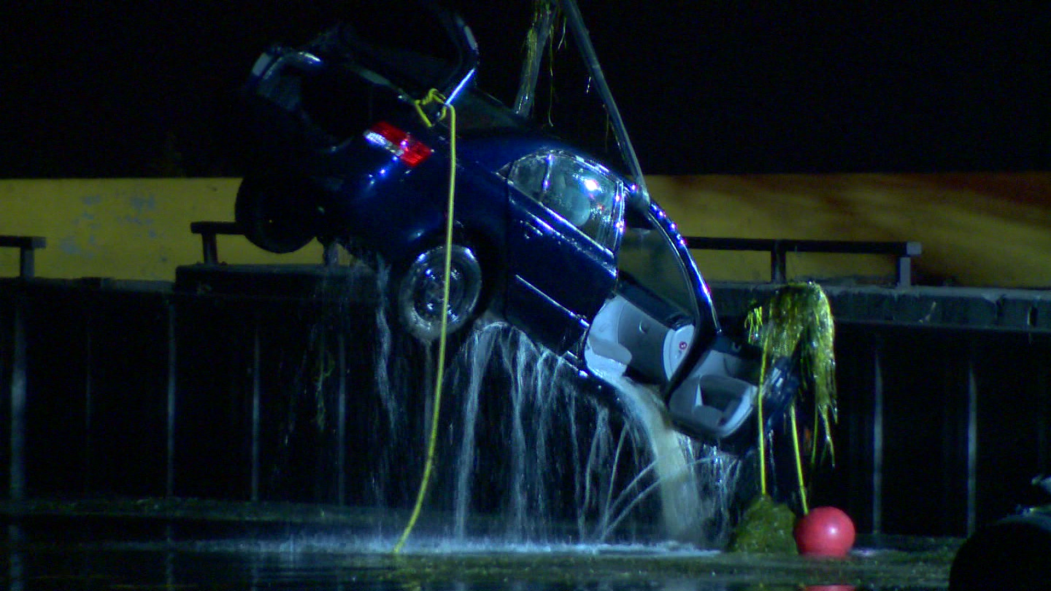 Deux personnes se noient après avoir plongé avec leur véhicule dans le lac Saint-Louis
