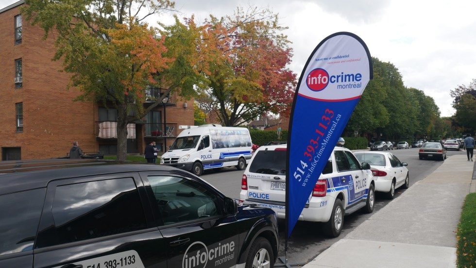 Agents de police aux HLM Saint-Sulpice