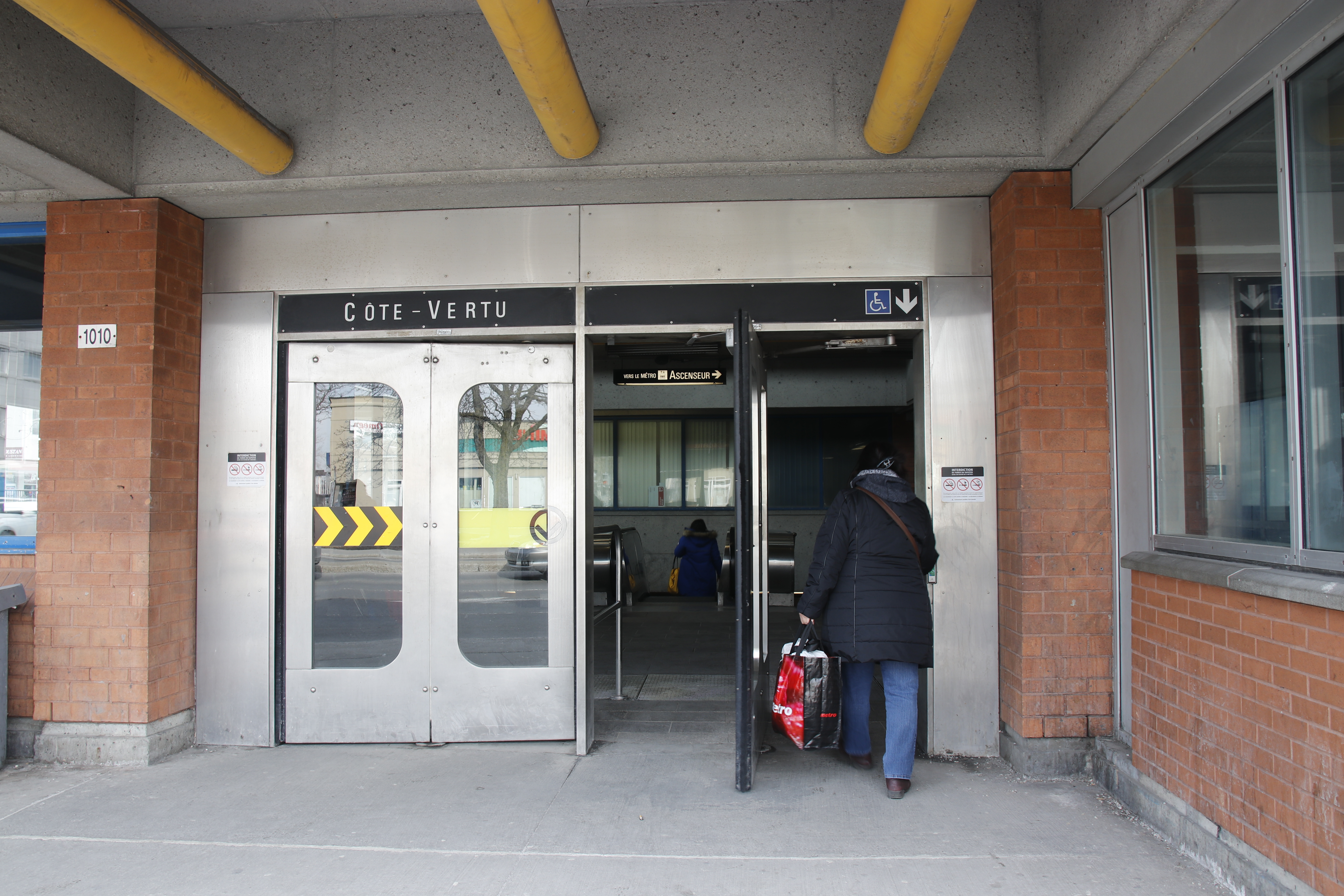 Station de métro Côte-Vertu