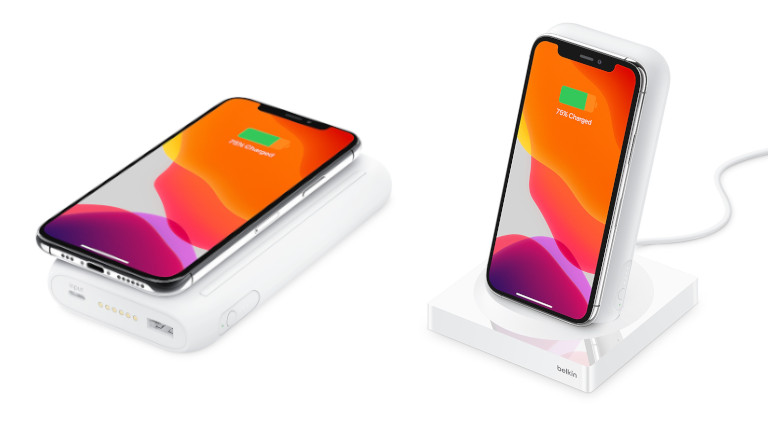 Le BOOST↑CHARGE de Belkin agit comme support et batterie portative pour téléphone. Belkin BOOST↑CHARGE batterie portative téléphone intelligent