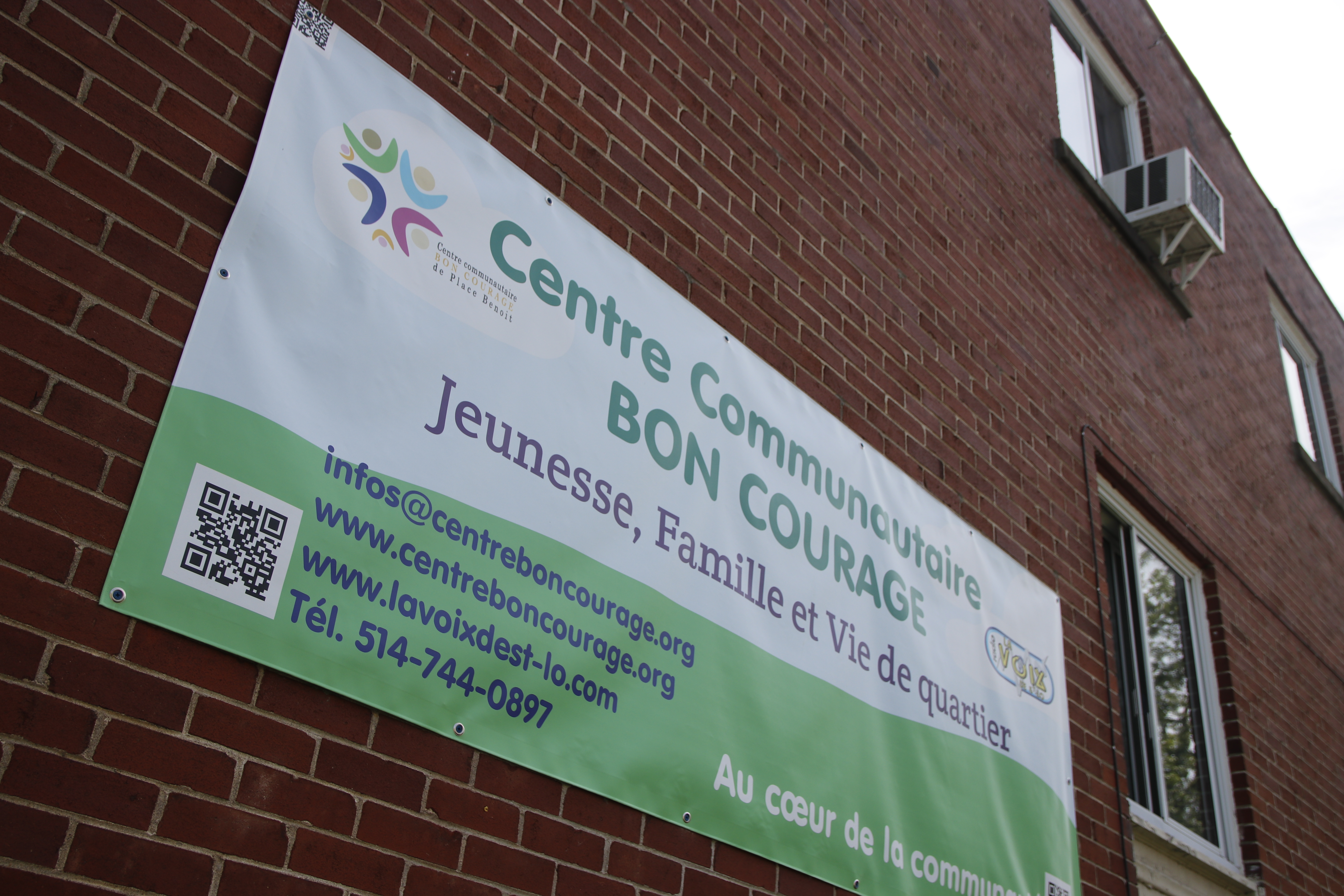 Le Centre communautaire Bon courage est situé dans Place Benoit.