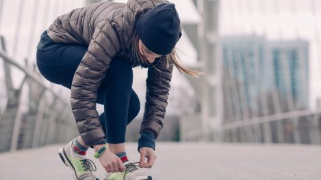 La pandémie et le confinement ont eu plusieurs effets néfastes sur la santé mentale et physique. Il y aurait plusieurs moyens simples de les combattre.