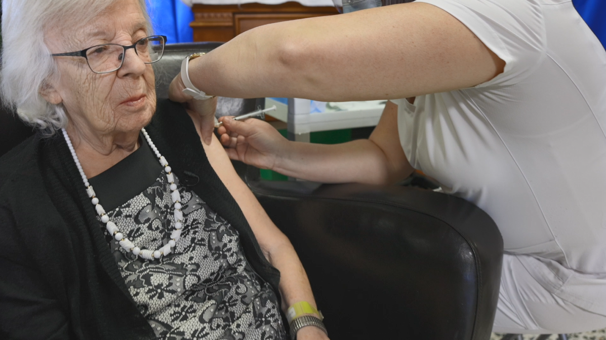 Les premiers vaccins sont arrivés au Québec