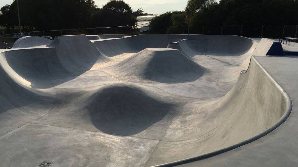 une aire de planche à roulettes dans le parc Honoré-Mercier